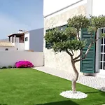 E By Dolcestay - V4 No Meco A 5min Da Com Jardim & Bbq