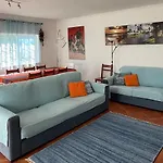 E By Dolcestay - V4 No Meco A 5min Da Com Jardim & Bbq *