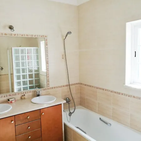 E By Dolcestay - V4 No Meco A 5min Da Com Jardim & Bbq